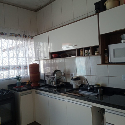 Casa com 3 Quartos à Venda, 144 m² em Delta - Pindamonhangaba