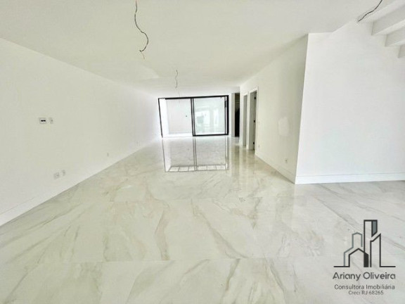 Imagem Casa de Condomínio com 4 Quartos à Venda, 310 m² em Recreio Dos Bandeirantes - Rio De Janeiro Imagem Casa de Condomínio com 4 Quartos à Venda, 310 m² em Recreio Dos Bandeirantes - Rio De Janeiro