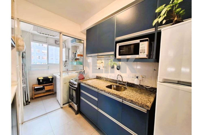 Imagem Apartamento com 3 Quartos à Venda, 64 m² em Cristal - Porto Alegre Imagem Apartamento com 3 Quartos à Venda, 64 m² em Cristal - Porto Alegre