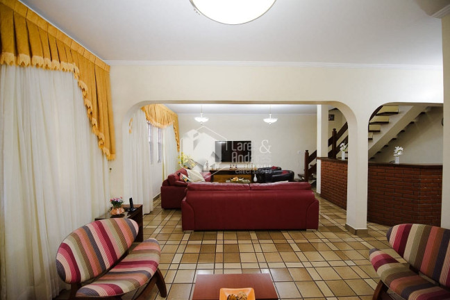 Imóvel com 5 Quartos à Venda, 310 m² em Jardim Marisa - São Paulo