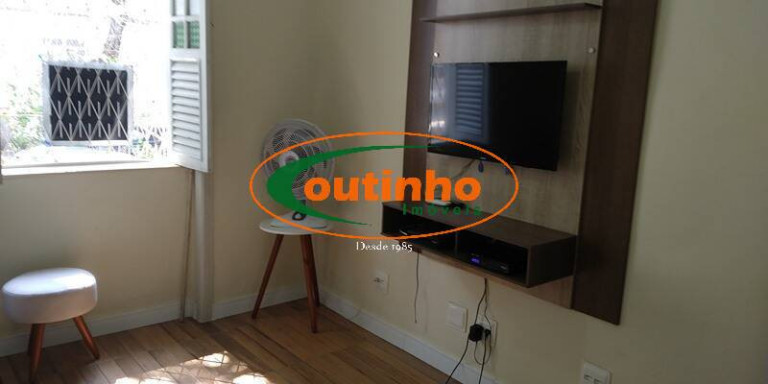 Imagem Casa com 4 Quartos à Venda, 220 m² em Andaraí - Rio De Janeiro Imagem Casa com 4 Quartos à Venda, 220 m² em Andaraí - Rio De Janeiro