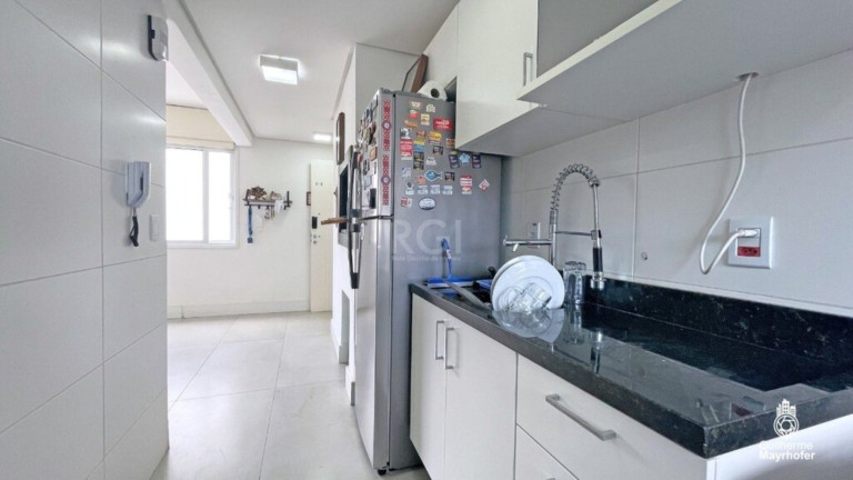 Imagem Imóvel com 2 Quartos à Venda, 76 m² em Petrópolis - Porto Alegre