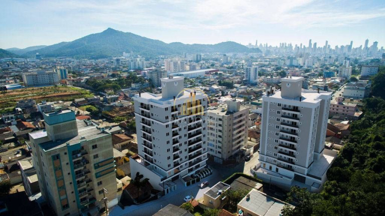 Imagem Apartamento com 2 Quartos à Venda, 62 m² em Tabuleiro - Camboriú
