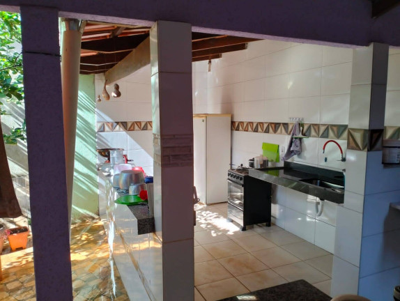 Imagem Sobrado com 2 Quartos à Venda, 360 m² em Jardim São José - Goiânia
