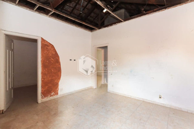 Imagem Casa com 5 Quartos à Venda, 250 m² em Cambuci - São Paulo Imagem Casa com 5 Quartos à Venda, 250 m² em Cambuci - São Paulo