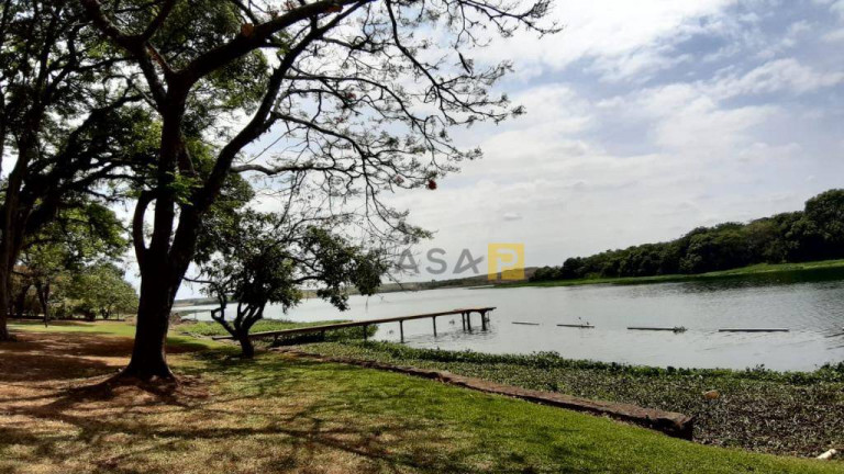 Imagem Chácara com 3 Quartos à Venda, 420 m² em Iate Clube De Campinas - Americana Imagem Chácara com 3 Quartos à Venda, 420 m² em Iate Clube De Campinas - Americana