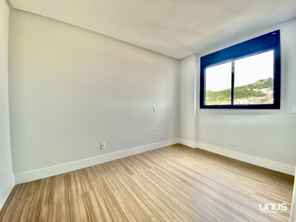 Imagem Apartamento com 3 Quartos à Venda, 213 m² em Agronômica - Florianópolis Imagem Apartamento com 3 Quartos à Venda, 213 m² em Agronômica - Florianópolis