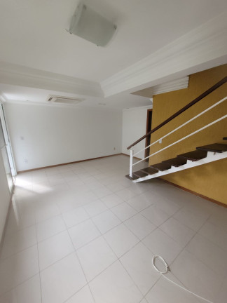 Imagem Casa com 3 Quartos à Venda, 103 m² em Stella Maris - Salvador Imagem Casa com 3 Quartos à Venda, 103 m² em Stella Maris - Salvador