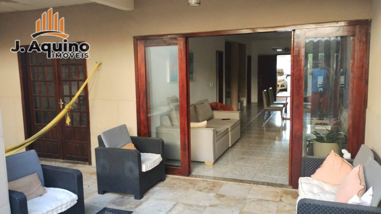 Imagem Casa com 3 Quartos à Venda, em Sapiranga - Fortaleza Imagem Casa com 3 Quartos à Venda, em Sapiranga - Fortaleza