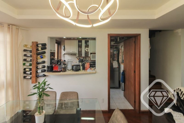 Imagem Casa com 3 Quartos à Venda, 183 m² em Ipanema - Porto Alegre