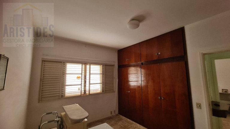 Imagem Casa com 4 Quartos à Venda, 302 m² em Centro - Jundiaí Imagem Casa com 4 Quartos à Venda, 302 m² em Centro - Jundiaí