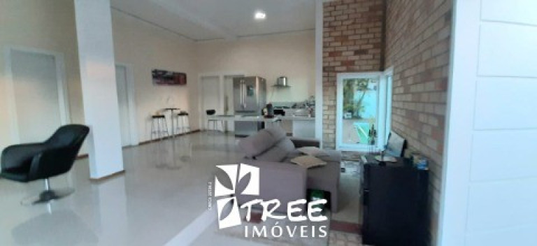 Imagem Casa com 3 Quartos à Venda, 230 m² em Condomínio Arujá Country Club - Arujá Imagem Casa com 3 Quartos à Venda, 230 m² em Condomínio Arujá Country Club - Arujá