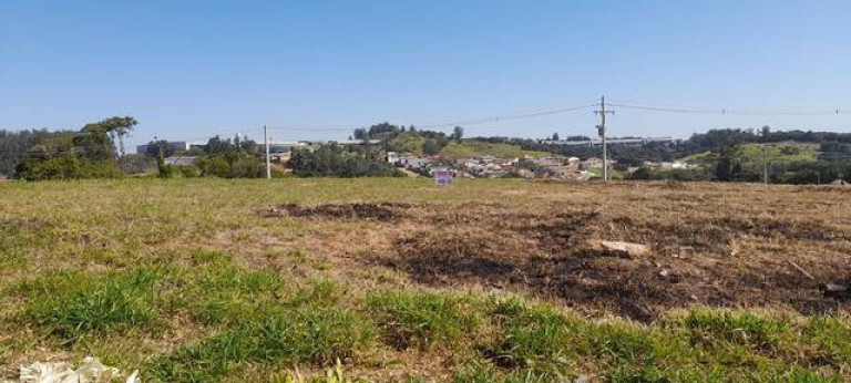 Terreno à Venda, 250 m² em Centro - Louveira