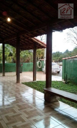 Imagem Casa com 3 Quartos à Venda, 160 m² em Centro - São Francisco Xavier Imagem Casa com 3 Quartos à Venda, 160 m² em Centro - São Francisco Xavier
