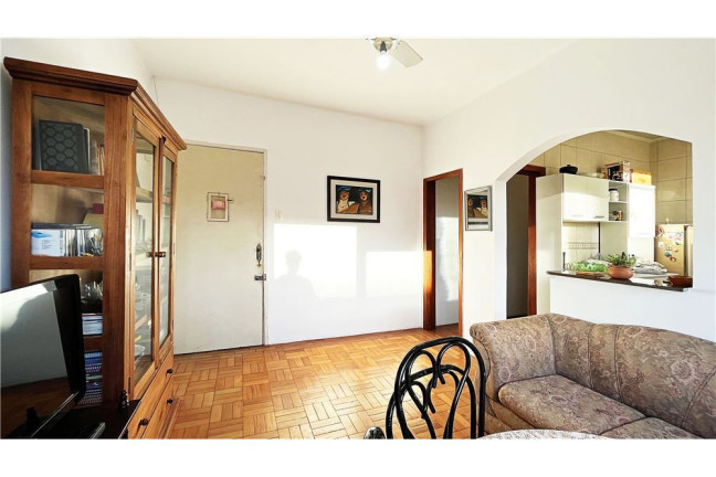 Imagem Imóvel com 1 Quarto à Venda, em Menino Deus - Porto Alegre Imagem Imóvel com 1 Quarto à Venda, em Menino Deus - Porto Alegre