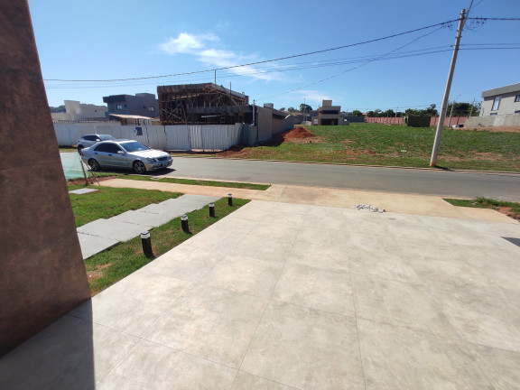 Imagem Imóvel com
3 Quartos à Venda, 169 m² em
Jardins Porto -
Senador Canedo Imagem Imóvel com
3 Quartos à Venda, 169 m² em
Jardins Porto -
Senador Canedo