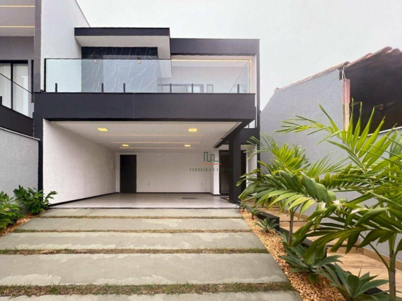 Casa com 4 Quartos à Venda, 245 m² em Camboinhas - Niterói