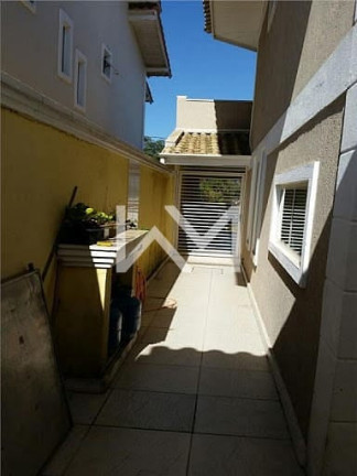 Imagem Sobrado com 3 Quartos à Venda, 240 m² em Conjunto Residencial Santana - Arujá Imagem Sobrado com 3 Quartos à Venda, 240 m² em Conjunto Residencial Santana - Arujá