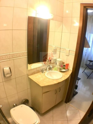 Imagem Apartamento com 3 Quartos à Venda, 83 m² em Menino Deus - Porto Alegre Imagem Apartamento com 3 Quartos à Venda, 83 m² em Menino Deus - Porto Alegre