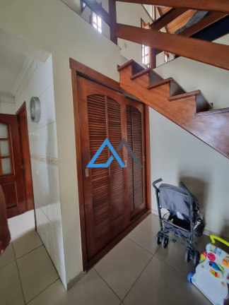 Imagem Sobrado com 3 Quartos à Venda, 201 m² em Serpa - Caieiras