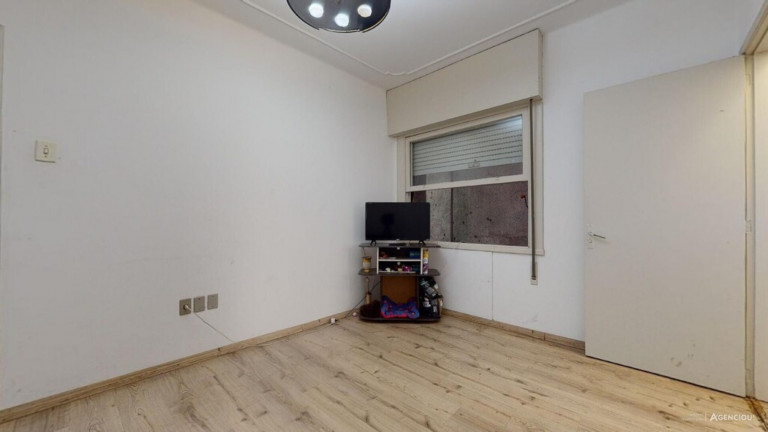 Imagem Imóvel com 2 Quartos à Venda, 57 m² em Centro Histórico - Porto Alegre Imagem Imóvel com 2 Quartos à Venda, 57 m² em Centro Histórico - Porto Alegre