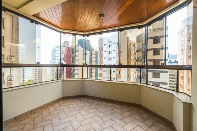 Imagem Apartamento com 4 Quartos à Venda, 254 m² em Centro - Florianópolis Imagem Apartamento com 4 Quartos à Venda, 254 m² em Centro - Florianópolis