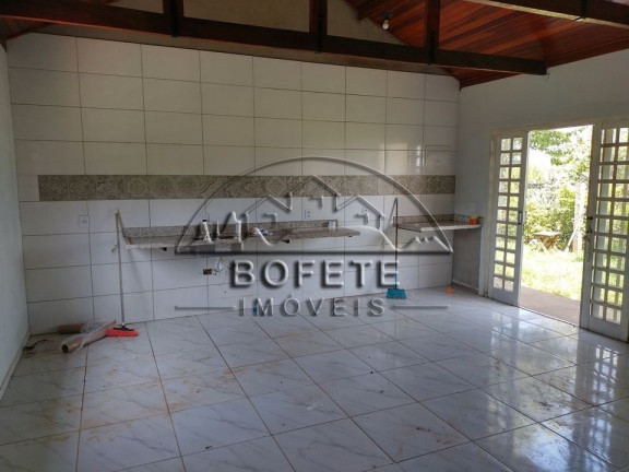 Imagem Imóvel com 2 Quartos à Venda, 485 m² em Santa Teresinha - Bofete Imagem Imóvel com 2 Quartos à Venda, 485 m² em Santa Teresinha - Bofete
