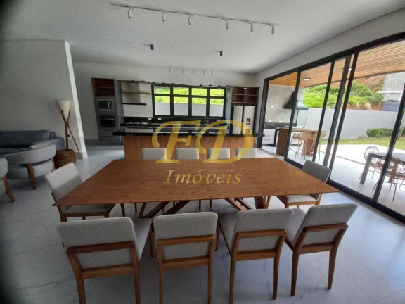 Casa à Venda,  em Atibaia