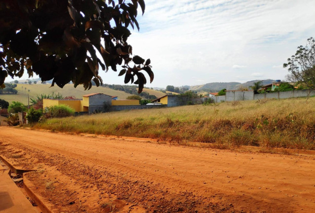 Terreno à Venda, 3.000 m² em Centro - Tuiuti