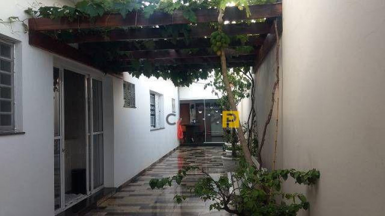 Imagem Casa com 3 Quartos à Venda, 220 m² em Residencial Furlan - Santa Bárbara D'oeste Imagem Casa com 3 Quartos à Venda, 220 m² em Residencial Furlan - Santa Bárbara D'oeste