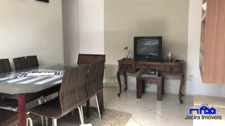 Apartamento com 2 Quartos à Venda, 70 m² em Encruzilhada - Santos