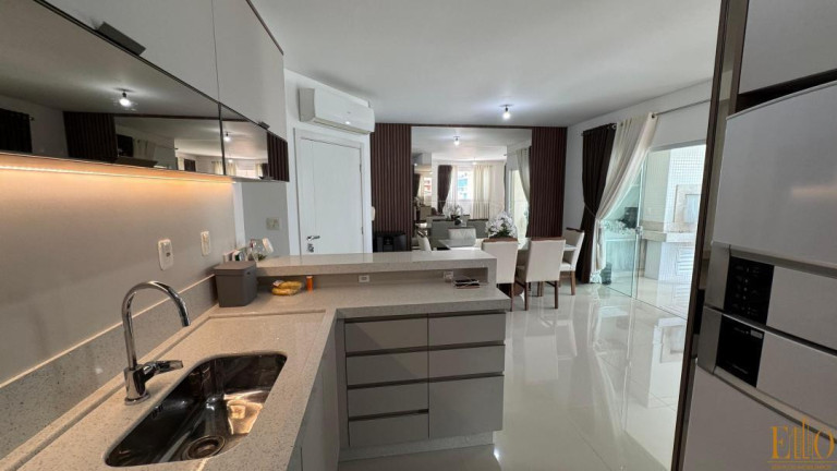 Imagem Apartamento com 3 Quartos à Venda, 120 m² em Meia Praia - Itapema Imagem Apartamento com 3 Quartos à Venda, 120 m² em Meia Praia - Itapema
