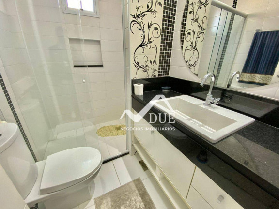 Imagem Casa com 3 Quartos à Venda, 272 m² em Embaré - Santos Imagem Casa com 3 Quartos à Venda, 272 m² em Embaré - Santos