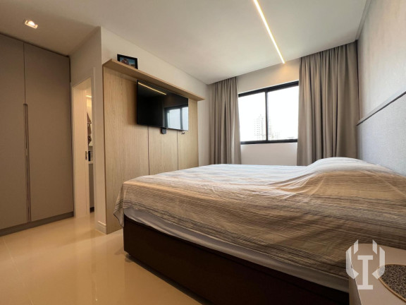 Imagem Apartamento com 3 Quartos à Venda, 123 m² em Meia Praia - Itapema Imagem Apartamento com 3 Quartos à Venda, 123 m² em Meia Praia - Itapema