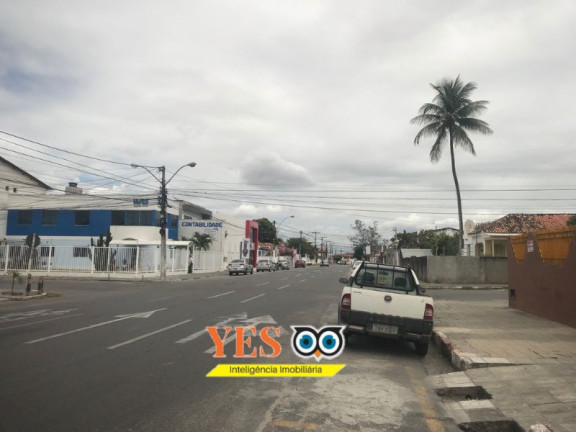 Imagem Casa com 3 Quartos à Venda, 300 m² em Centro - Feira De Santana Imagem Casa com 3 Quartos à Venda, 300 m² em Centro - Feira De Santana