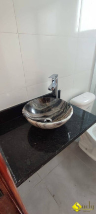 Imagem Casa com 2 Quartos à Venda, 240 m² em Itaipuaçu - Maricá