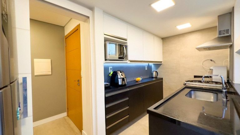 Imagem Apartamento com 3 Quartos à Venda, 178 m² em Santa Cecília - Porto Alegre Imagem Apartamento com 3 Quartos à Venda, 178 m² em Santa Cecília - Porto Alegre