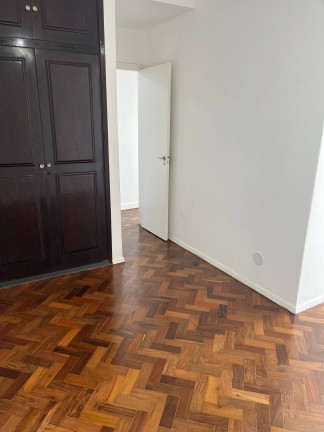 Imagem Apartamento com 3 Quartos à Venda,  em Copacabana - Rio De Janeiro