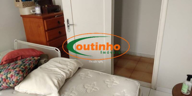 Imagem Apartamento com 4 Quartos à Venda, 240 m² em Tijuca - Rio De Janeiro