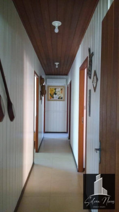 Imagem Casa com 4 Quartos à Venda, 252 m² em Jaguaruna