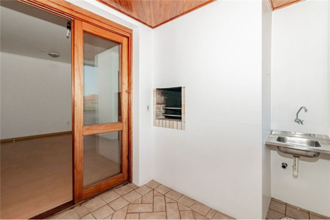 Imagem Apartamento com 2 Quartos à Venda, 60 m² em São Sebastião - Porto Alegre Imagem Apartamento com 2 Quartos à Venda, 60 m² em São Sebastião - Porto Alegre
