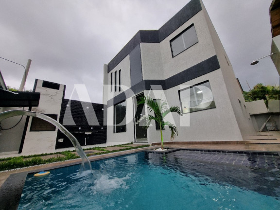 Casa com 5 Quartos à Venda, 210 m² em Vargem Pequena - Rio De Janeiro