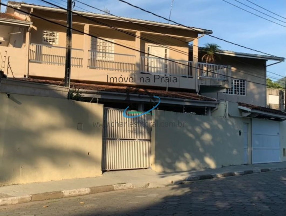 Casa com 4 Quartos à Venda,  em Martim De Sá - Caraguatatuba