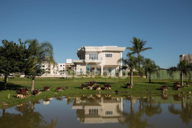 Imagem Casa à Venda, 550 m² em Centro - Camboriu Imagem Casa à Venda, 550 m² em Centro - Camboriu