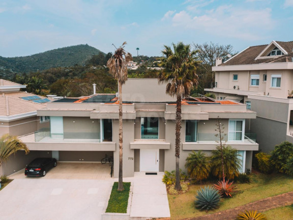 Imagem Casa com 5 Quartos à Venda, 460 m² em Alphaville - Santana De Parnaíba Imagem Casa com 5 Quartos à Venda, 460 m² em Alphaville - Santana De Parnaíba