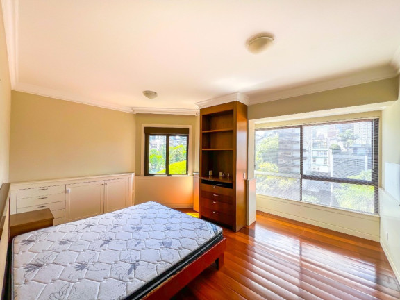 Imagem Apartamento com 4 Quartos à Venda, 312 m² em Petrópolis - Porto Alegre Imagem Apartamento com 4 Quartos à Venda, 312 m² em Petrópolis - Porto Alegre
