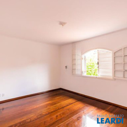 Imagem Sobrado com 3 Quartos à Venda, 125 m² em Jardim Rina - Santo André Imagem Sobrado com 3 Quartos à Venda, 125 m² em Jardim Rina - Santo André