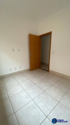 Imagem Casa com 3 Quartos à Venda, 180 m² em Moinho Dos Ventos - Goiânia Imagem Casa com 3 Quartos à Venda, 180 m² em Moinho Dos Ventos - Goiânia