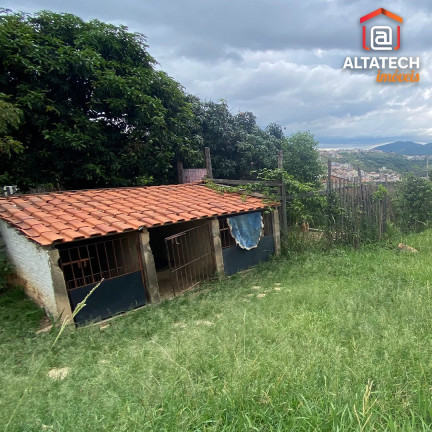 Imagem Casa com 3 Quartos à Venda, 250 m² em Bairro São José - Poços De Caldas Imagem Casa com 3 Quartos à Venda, 250 m² em Bairro São José - Poços De Caldas