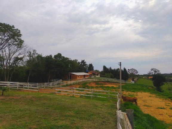 Imagem Chácara com 5 Quartos à Venda, 24.000 m² em Congonhas - Sarapuí